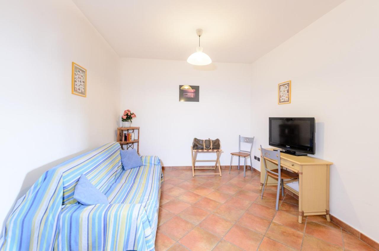 Le Tartarughe Aparthotel Летояни Екстериор снимка